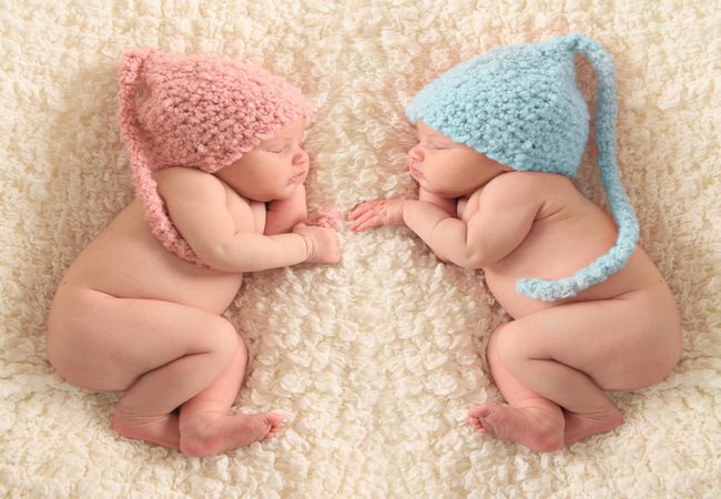 Causes of twin or multiple pregnancy